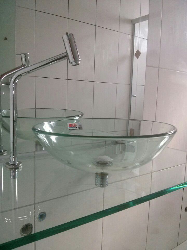 BANCADA EM VIDRO INCOLOR.jpeg BANCADA EM VIDRO INCOLOR.jpeg